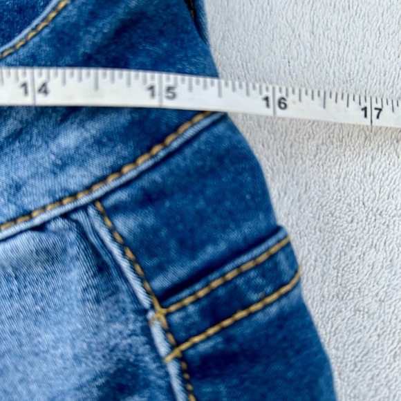 The Style Betweem Us Denim Jeans Pants Juniors Sz. 11 - Picture 3 of 10